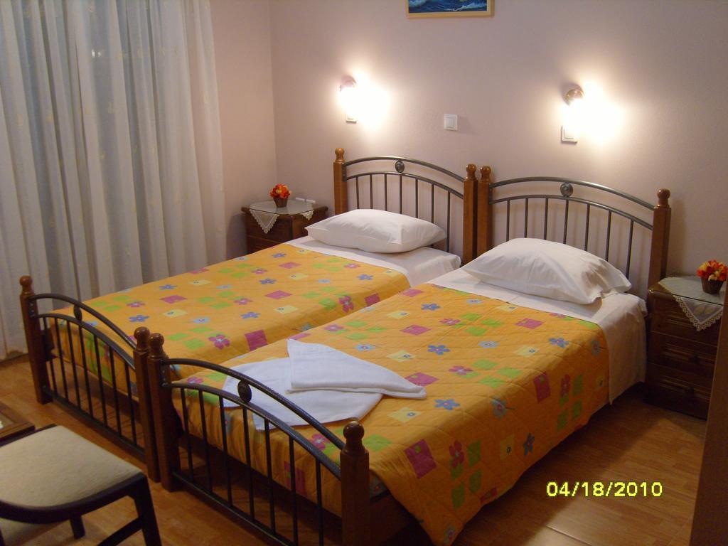 Elisabeth Villas Kerveli Pokoj fotografie